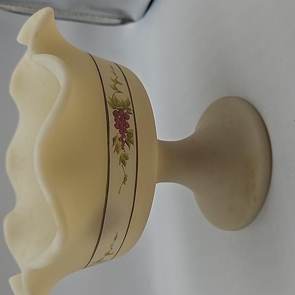 FENTON vintage signed glass custard dish - Picture 13 of 13